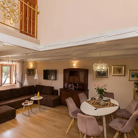 Vila Guardian Cilipi