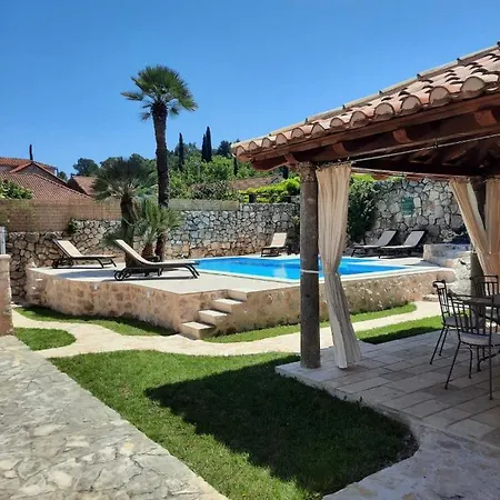 Guardian Villa